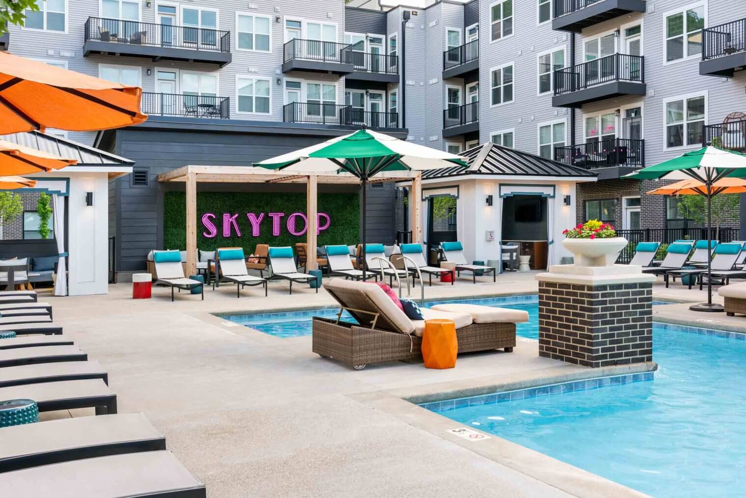 side view of the pool at skytop cincinnati apartments for rent