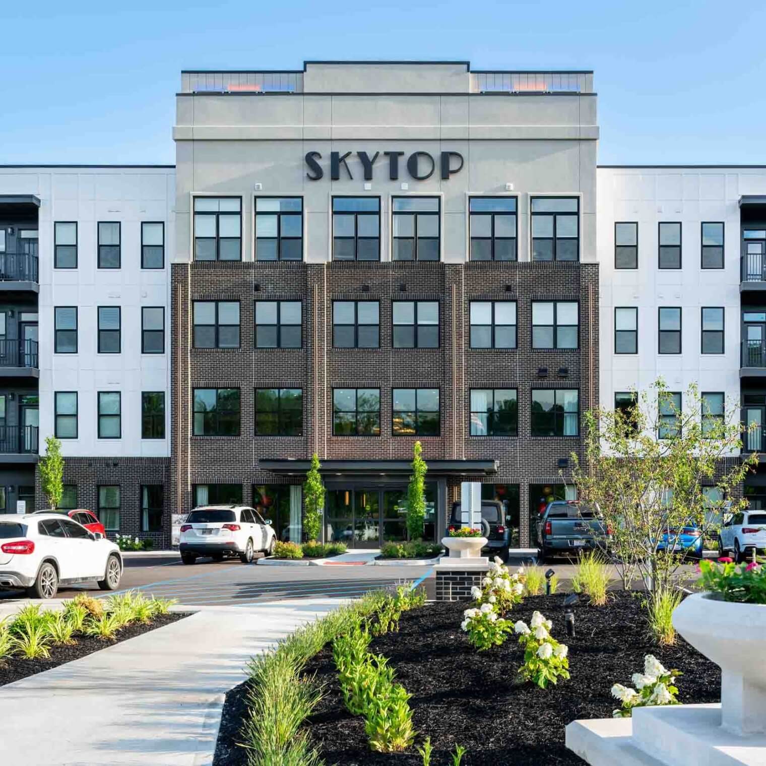 skytop cincinnati apartments front exterior vg final 4